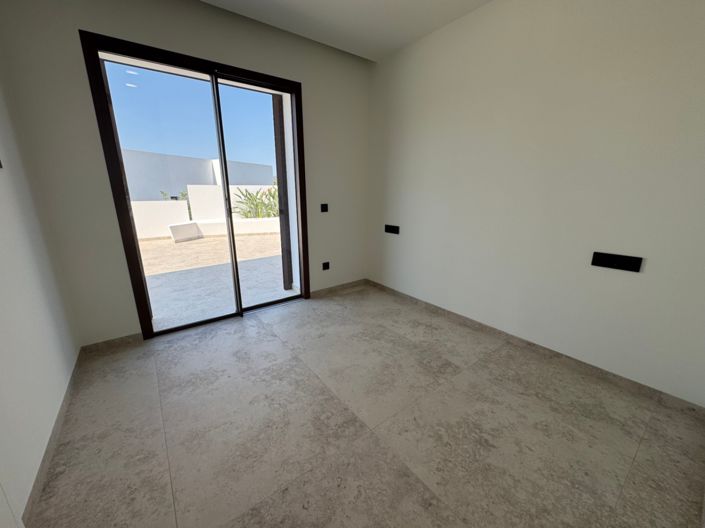 Image No.33-4 Bed Villa for sale