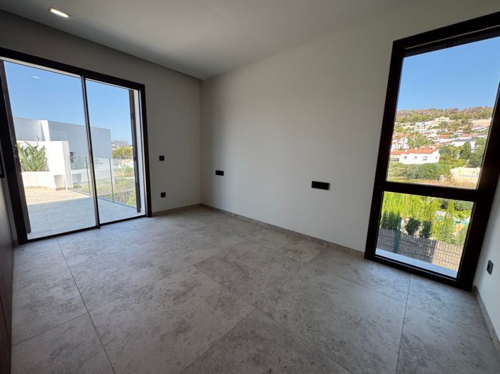 Image No.34-4 Bed Villa for sale