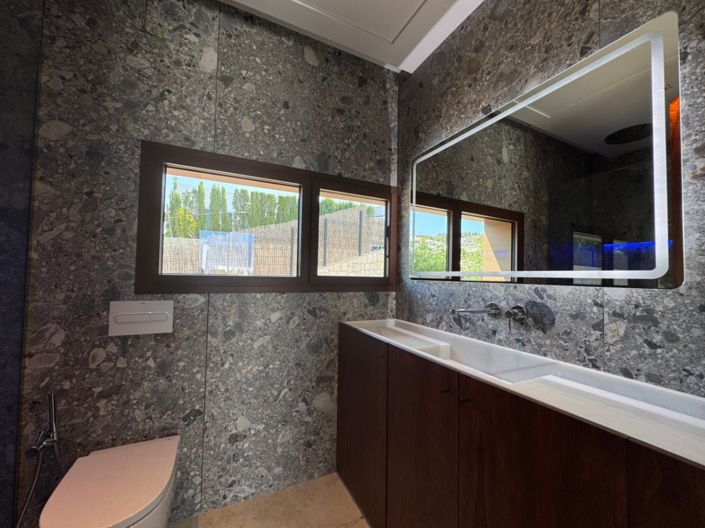 Image No.35-4 Bed Villa for sale