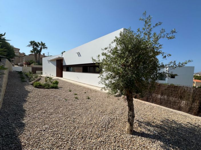 Image No.37-4 Bed Villa for sale