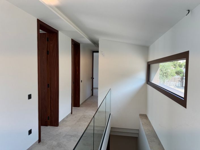 Image No.38-4 Bed Villa for sale