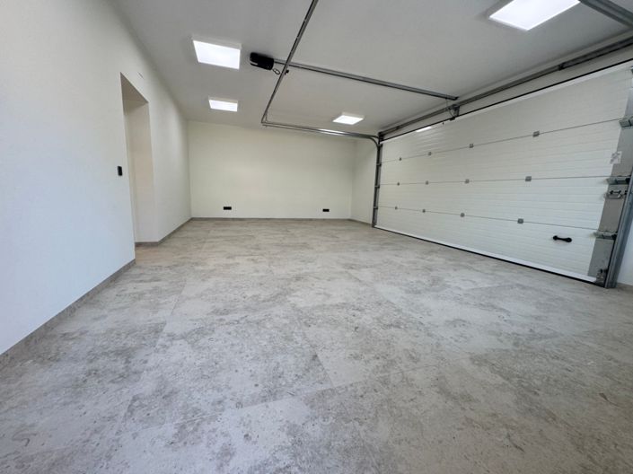 Image No.44-4 Bed Villa for sale