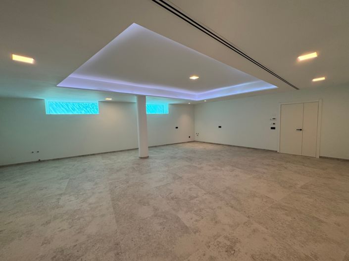 Image No.53-4 Bed Villa for sale