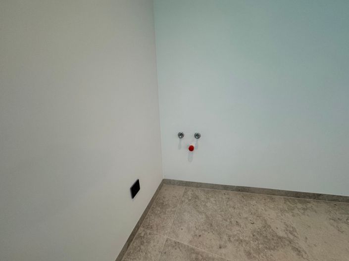 Image No.54-4 Bed Villa for sale