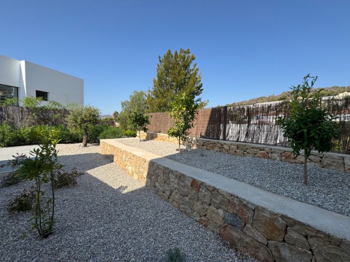 Image No.58-4 Bed Villa for sale