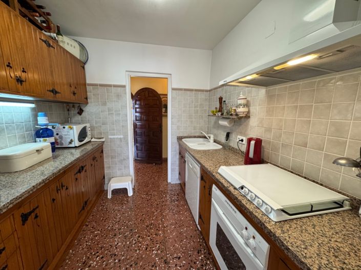 Image No.28-3 Bed Villa for sale