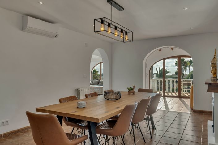 Image No.2-3 Bed Villa for sale