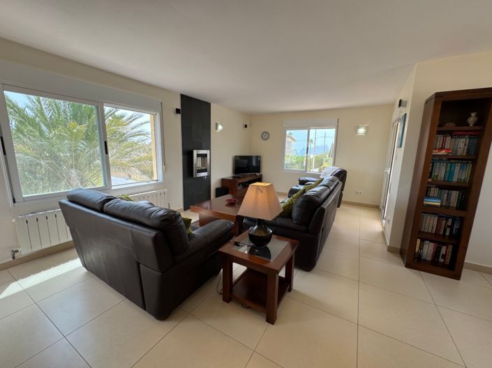 Image No.30-3 Bed Villa for sale