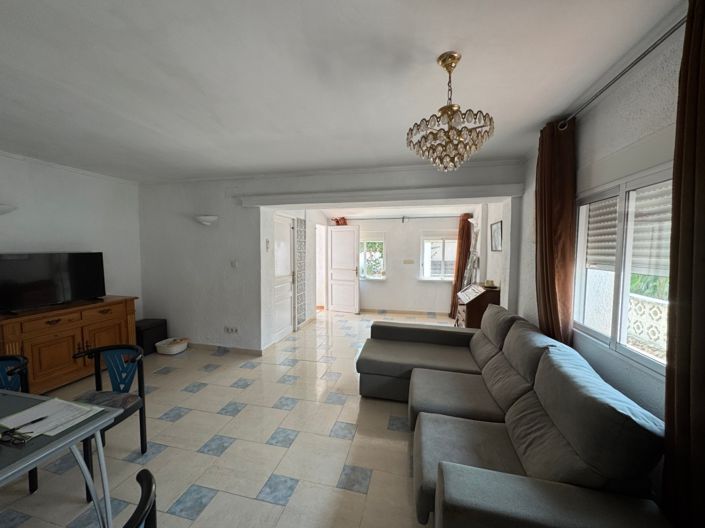 Image No.16-5 Bed Villa for sale