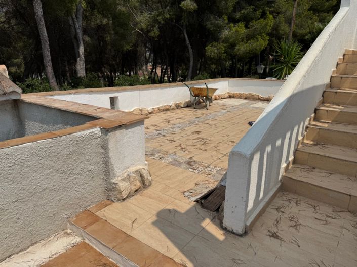 Image No.42-5 Bed Villa for sale