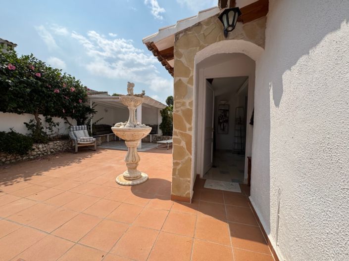 Image No.5-5 Bed Villa for sale