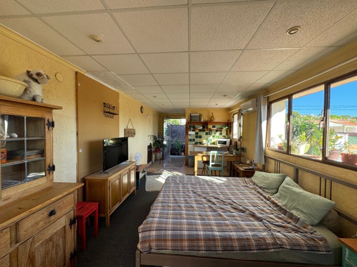 Image No.43-1 Bed Property for sale