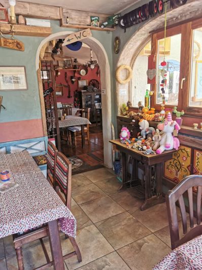 Image No.56-1 Bed Property for sale