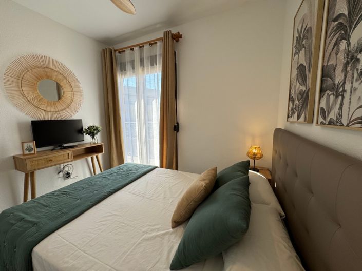 Image No.28-2 Bed Apartment for sale