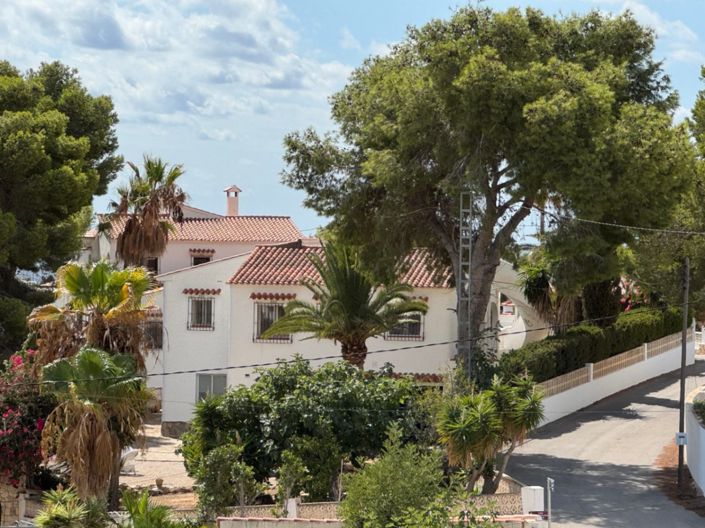 Image No.30-5 Bed Villa for sale