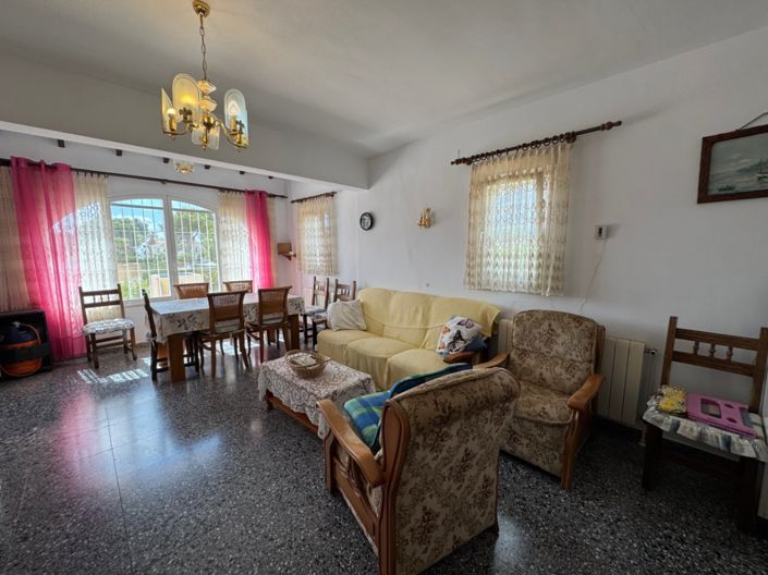 Image No.37-5 Bed Villa for sale