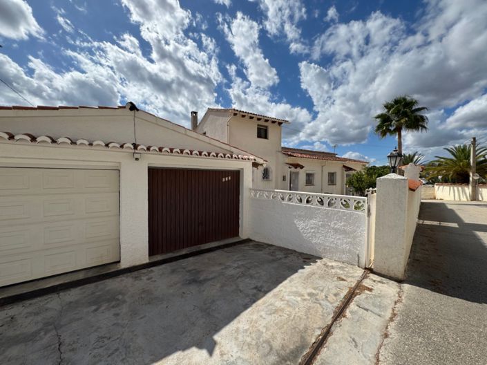 Image No.8-5 Bed Villa for sale