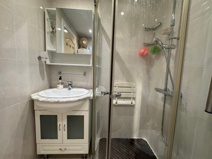 Image No.12-2 Bed Bungalow for sale