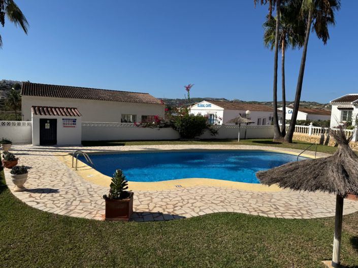 Image No.42-2 Bed Bungalow for sale