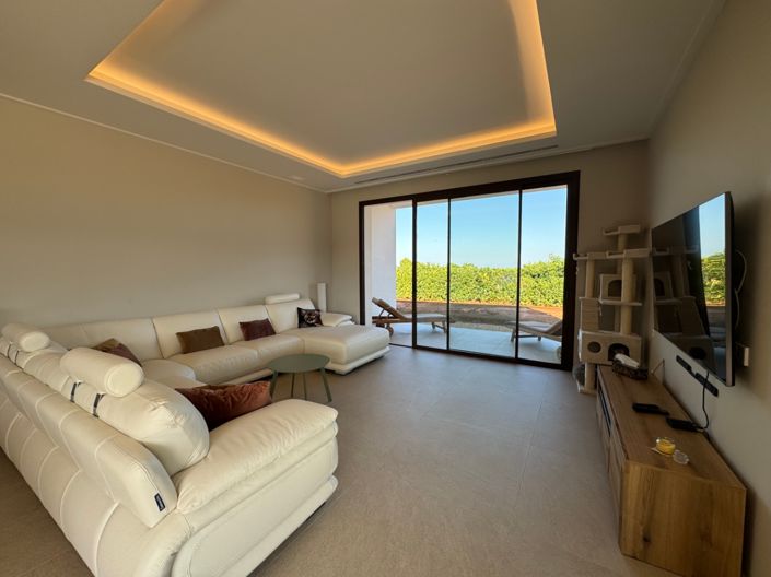 Image No.31-3 Bed Villa for sale