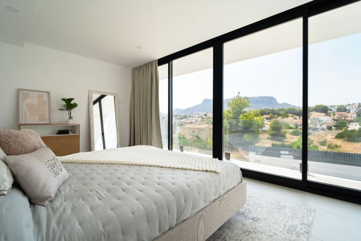 Image No.13-3 Bed Villa for sale