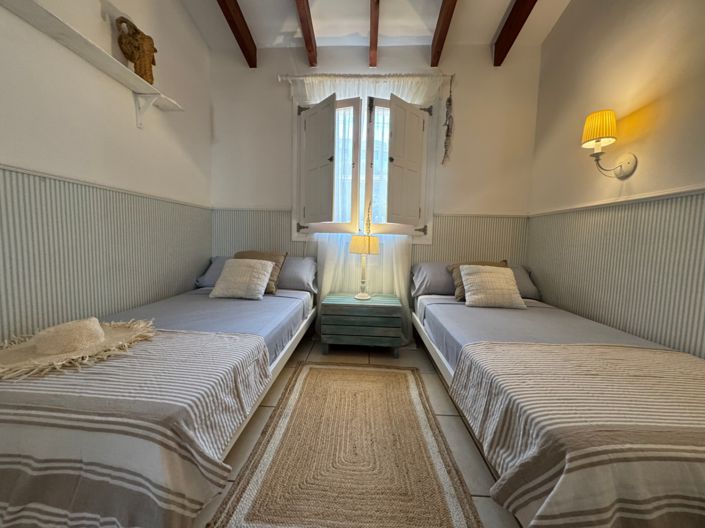 Image No.31-2 Bed Bungalow for sale