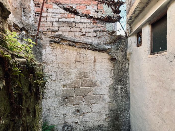 Image No.12-7 Bed Townhouse for sale