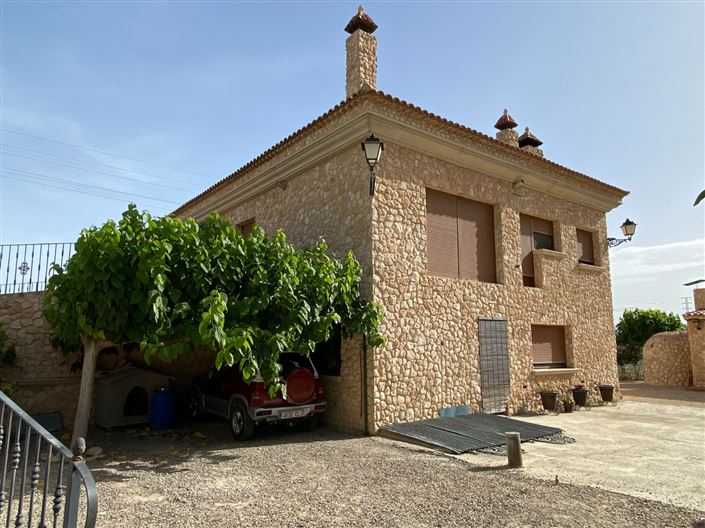 Image No.10-5 Bed Villa for sale