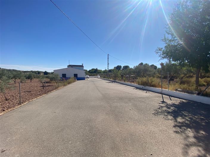 Image No.10-4 Bed Country House for sale