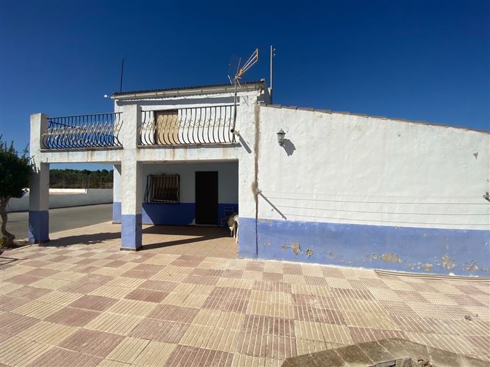 Image No.13-4 Bed Country House for sale