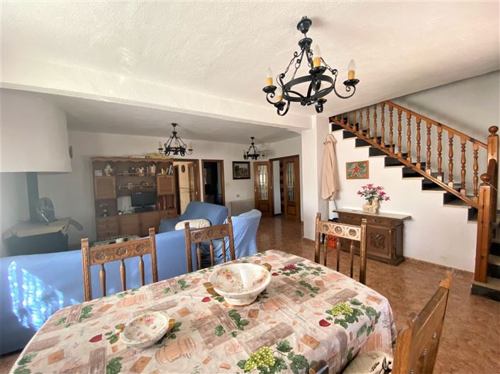 Image No.24-4 Bed Country House for sale