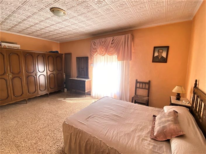 Image No.31-4 Bed Country House for sale