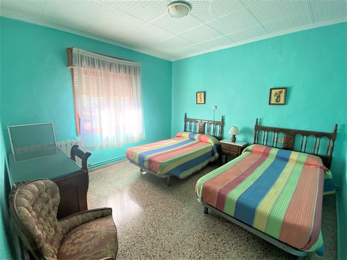 Image No.32-4 Bed Country House for sale