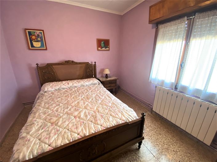 Image No.35-4 Bed Country House for sale