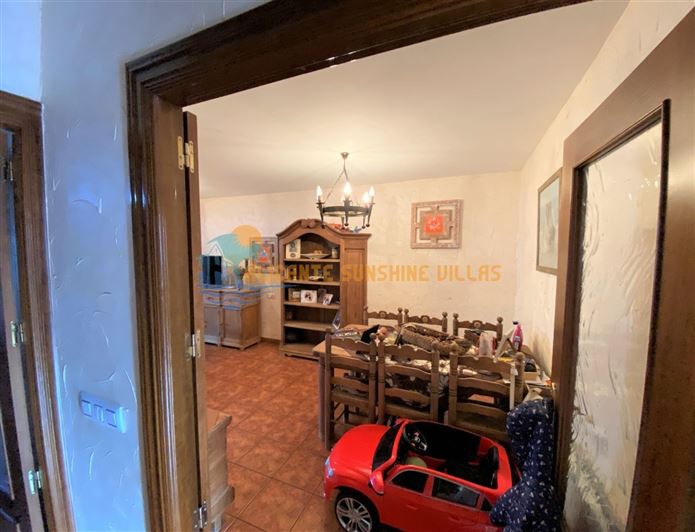 Image No.22-4 Bed Property for sale