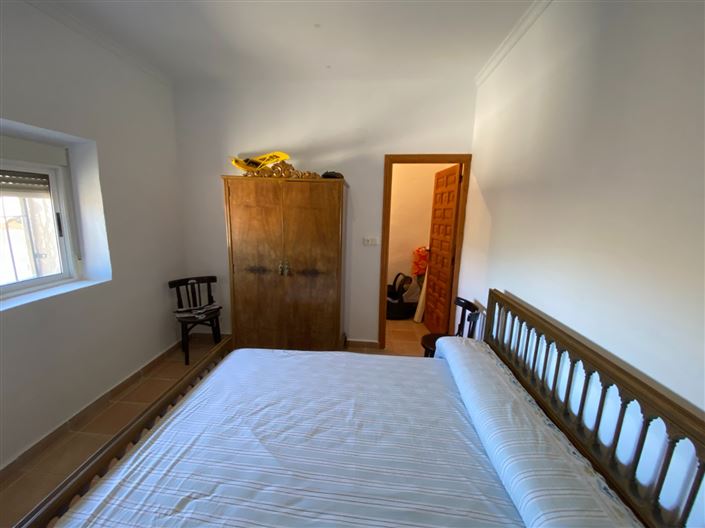 Image No.35-5 Bed Country House for sale