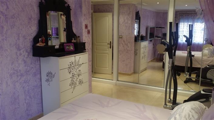 Image No.7-3 Bed Apartment for sale