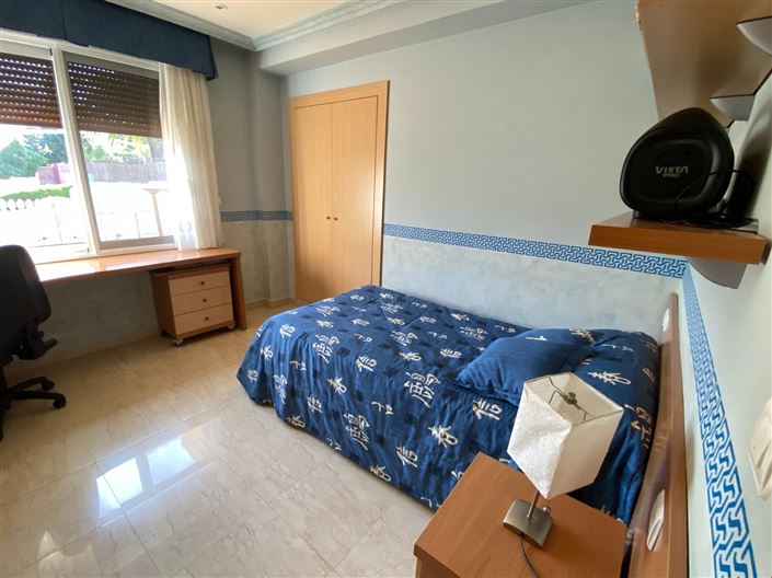 Image No.42-5 Bed Villa for sale