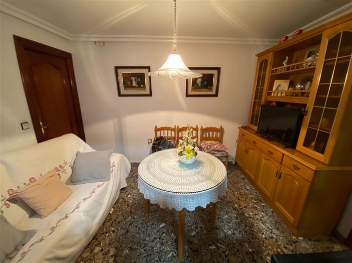 Image No.21-7 Bed Apartment for sale