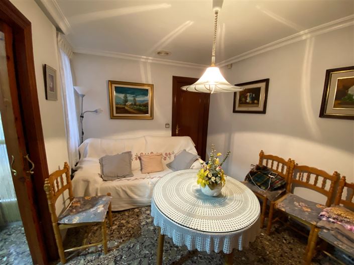 Image No.23-7 Bed Apartment for sale