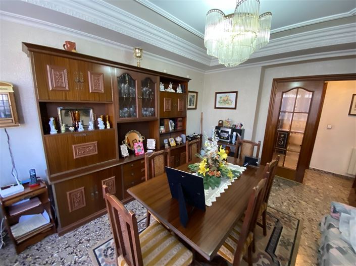 Image No.28-7 Bed Apartment for sale