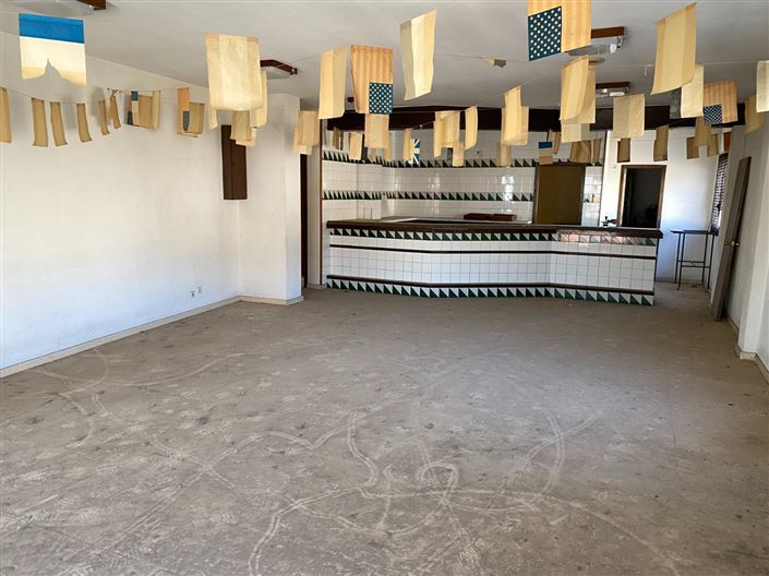 Image No.27-6 Bed Townhouse for sale