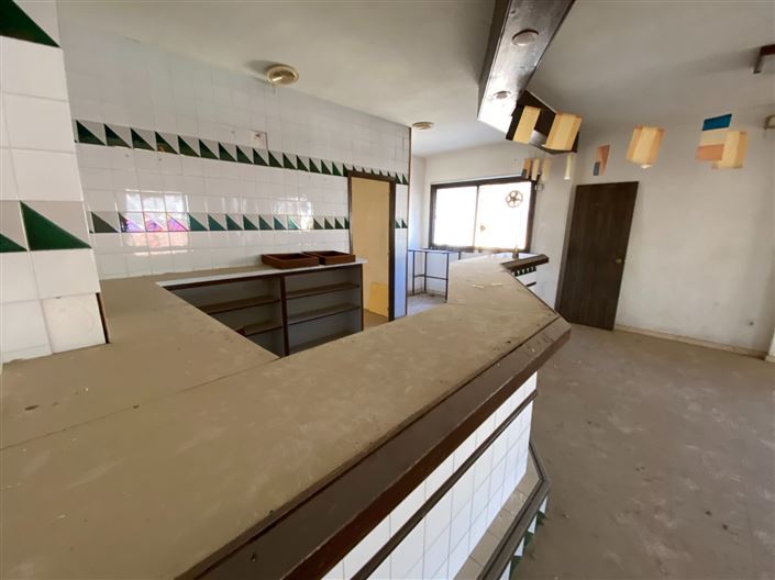 Image No.33-6 Bed Townhouse for sale