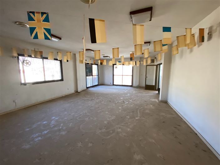 Image No.34-6 Bed Townhouse for sale