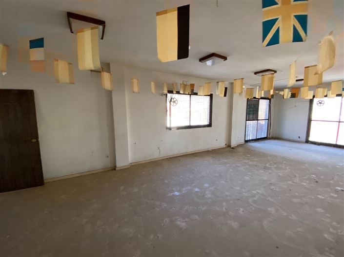 Image No.35-6 Bed Townhouse for sale