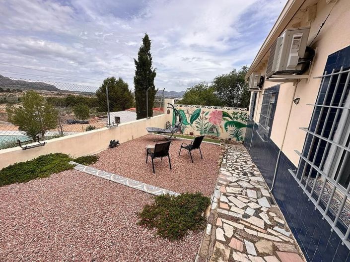 Image No.30-5 Bed Villa for sale