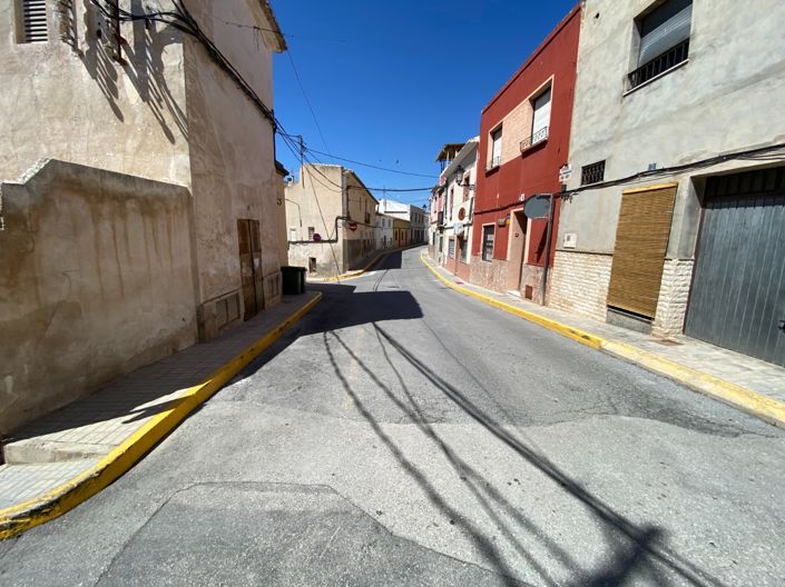 Image No.43-12 Bed Townhouse for sale