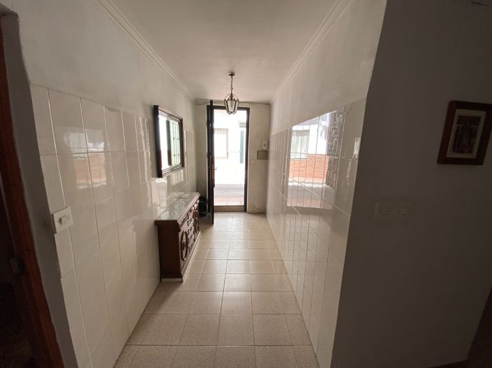 Image No.7-12 Bed Townhouse for sale