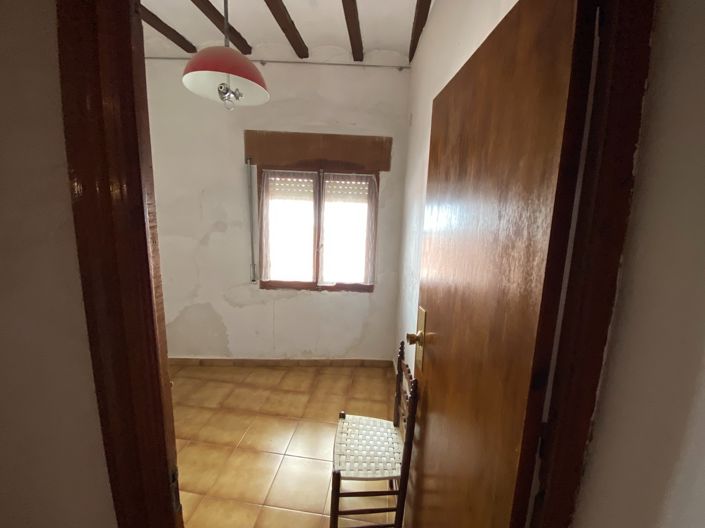 Image No.8-12 Bed Townhouse for sale