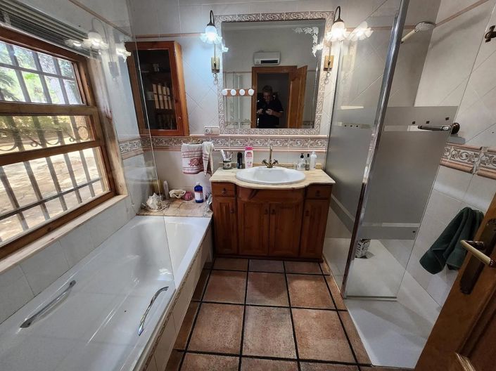 Image No.17-5 Bed Villa for sale